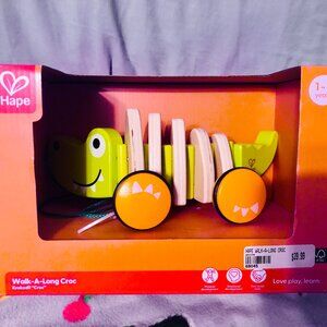 NIB Open Box Hape Walk-A-Long Croc Crocodile Wooden PullToy Toddler Kids 1-3 yrs